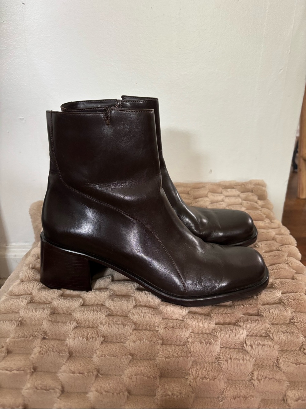 BP Boise Lea Leather Heeled Boot Square Toe 10